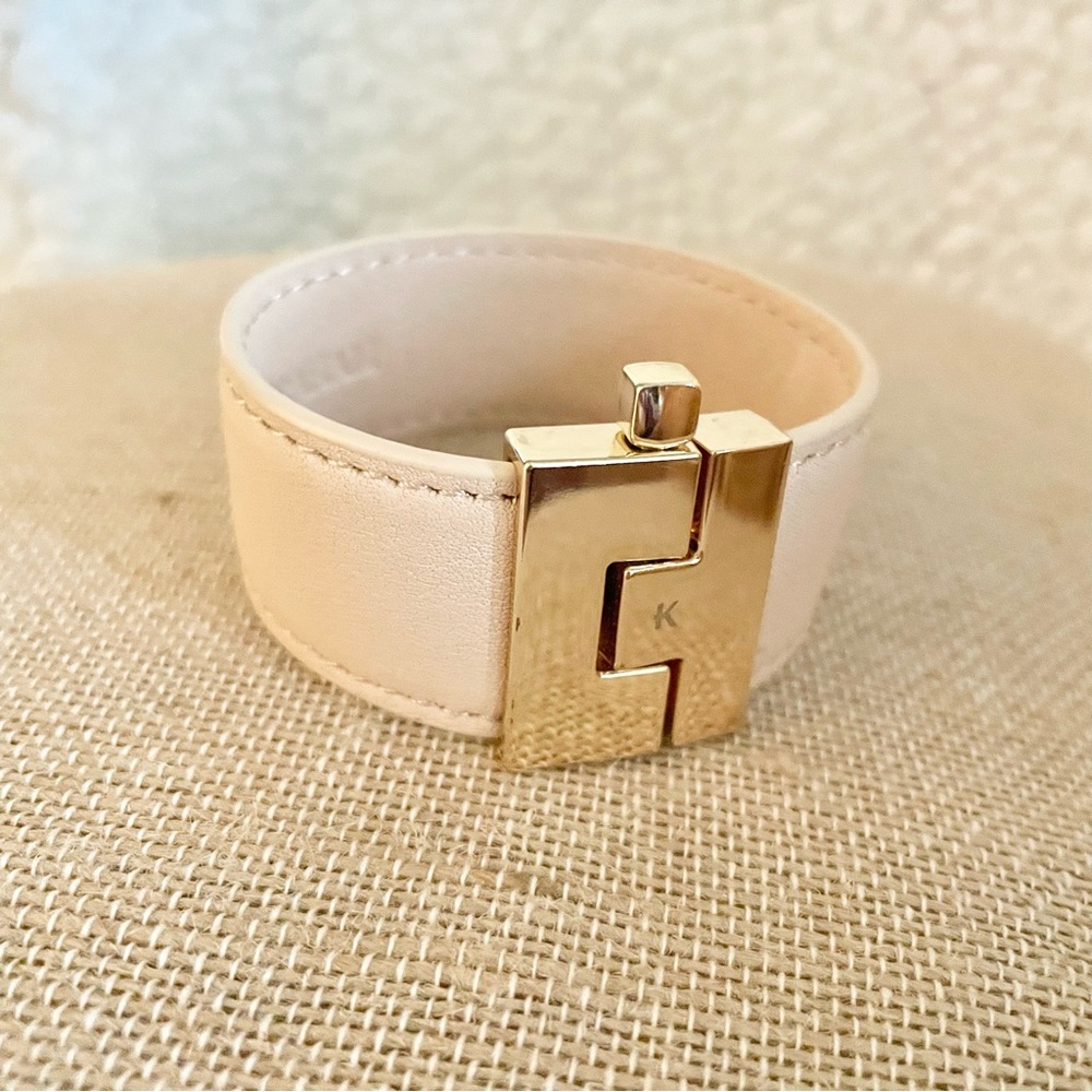 Mark & Graham Monogrammed K Bracelet